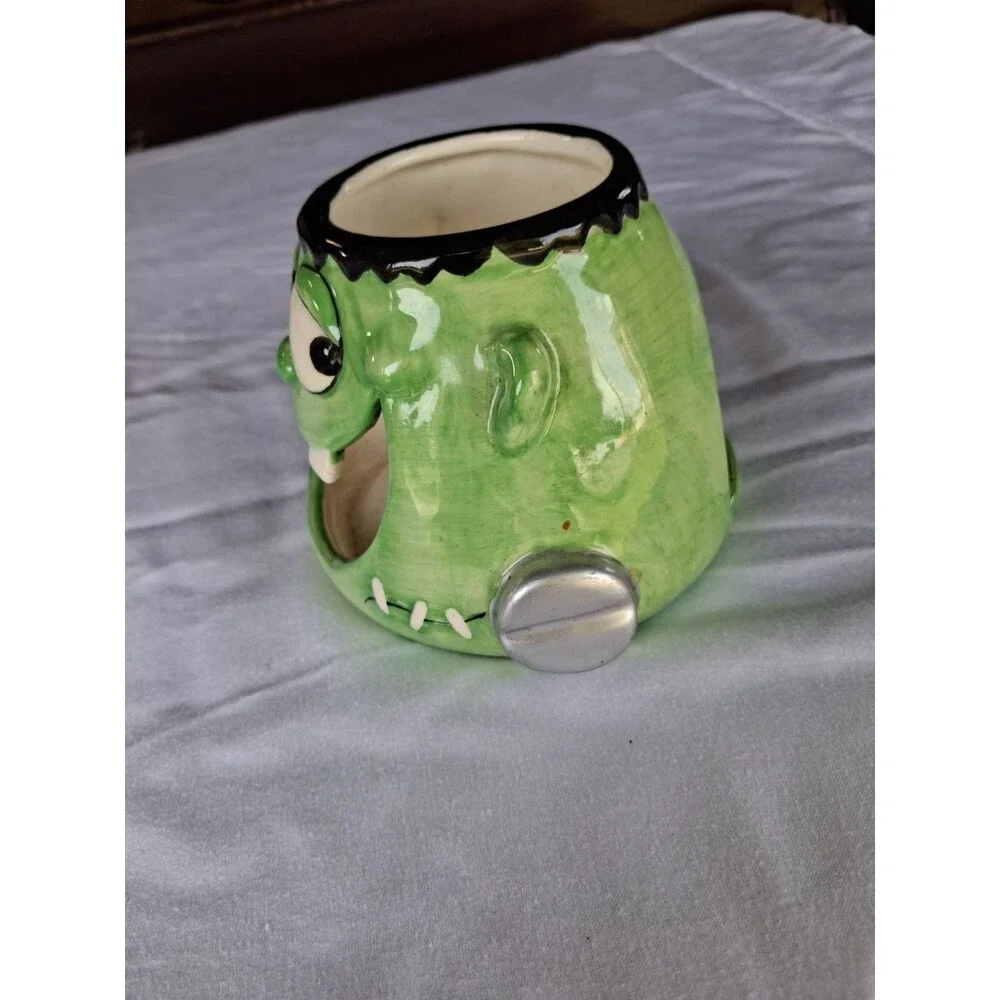 N/A frankenstein candle